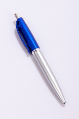 Ручка кулькова перламутрова "U-Fashion" синя